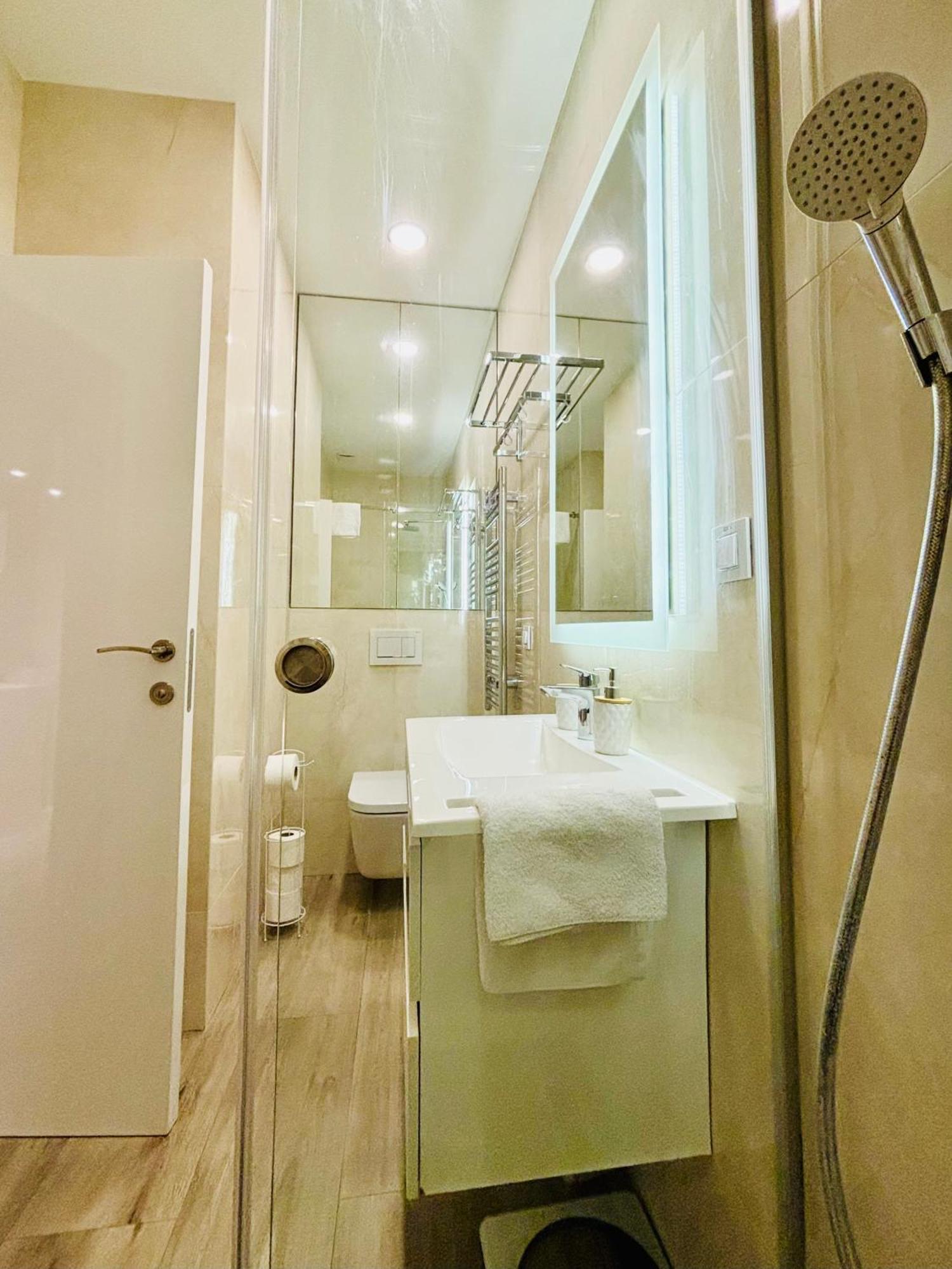 Lirra Luxe - Central Belgrade Apartments Ngoại thất bức ảnh